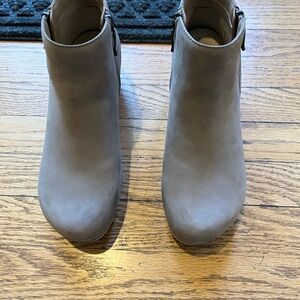 Dansko Suede Ankle Booties Size 39